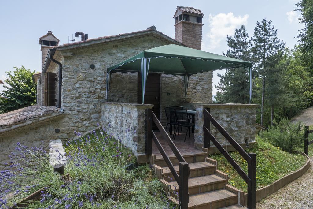 Agriturismo Monte Acuto Umbertide Rum bild