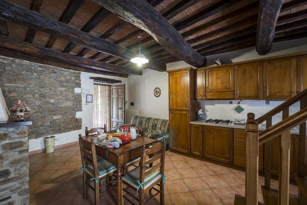 Agriturismo Monte Acuto Umbertide Rum bild